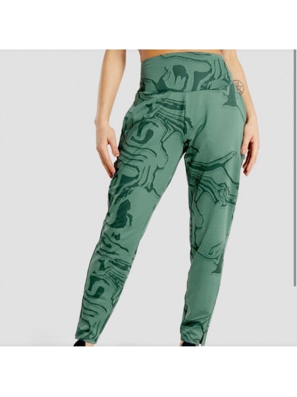 GYMSHARK‎ Power Leggings In Green Swirl Print Size Small